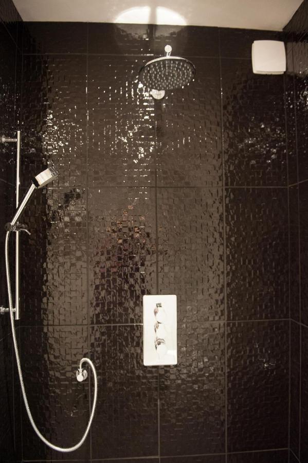 Hotel Forty One Driffield Buitenkant foto