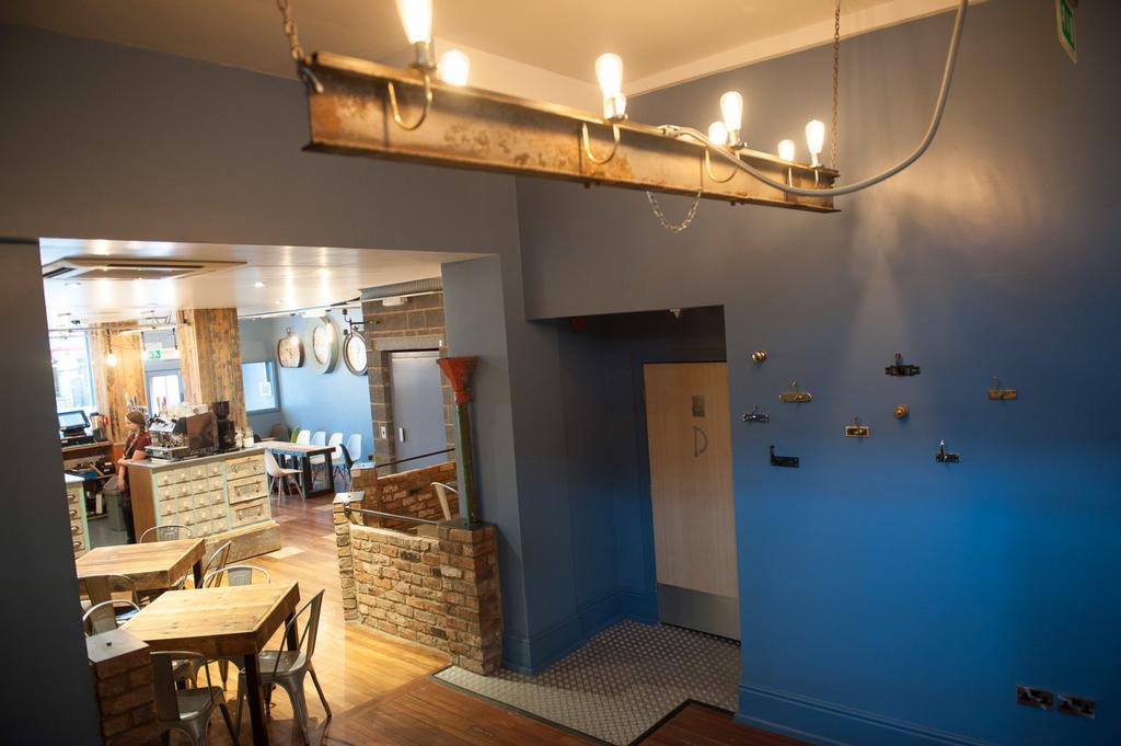 Hotel Forty One Driffield Buitenkant foto